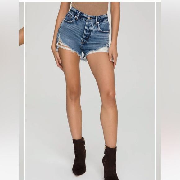 GOOD AMERICAN $119 BOMBSHELL Denim Distressed SHORTS Blue (153) sz 2/26 - Picture 7 of 14